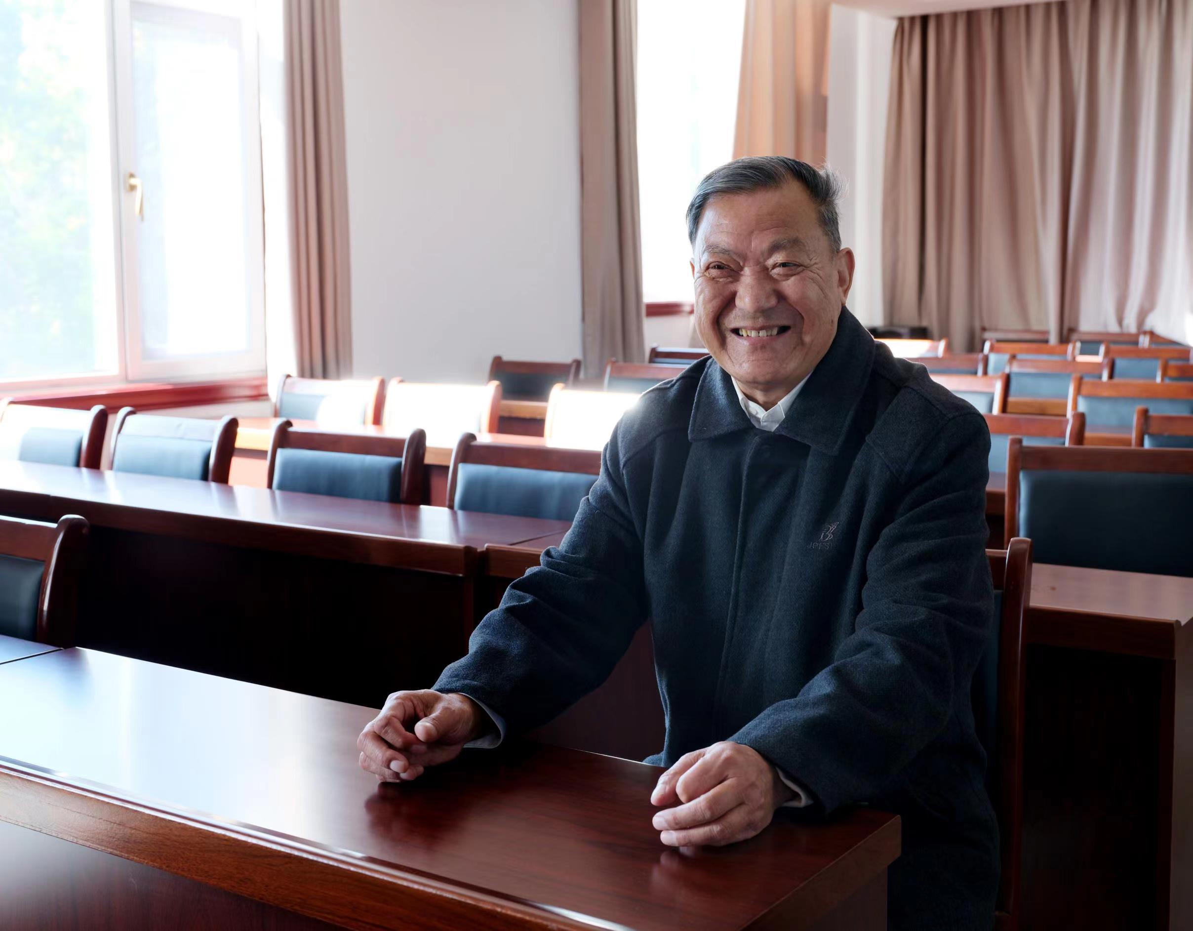 3东海县人大原副主任，县关工委常务副主任孙传增.jpg