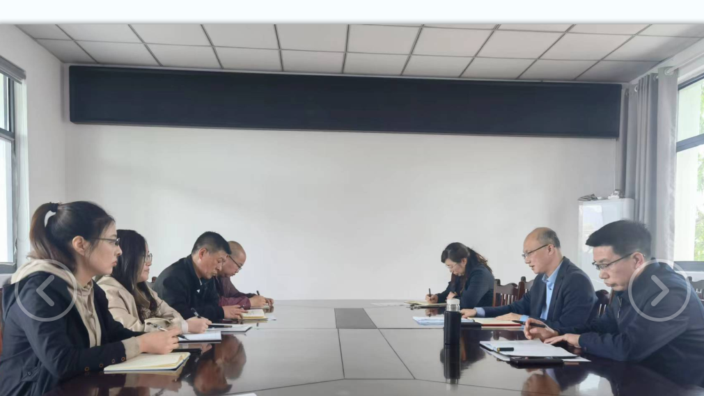 学习贯彻《新时代江苏离退休干部党建工作的创新实践与经验启示》报告精神.png